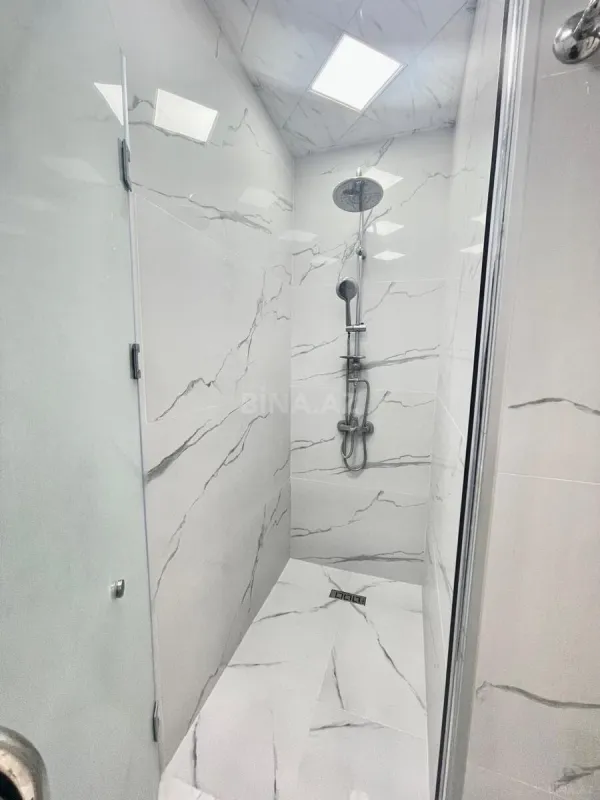 Kirayə verilir 2 otaqlı mənzil 65 m²