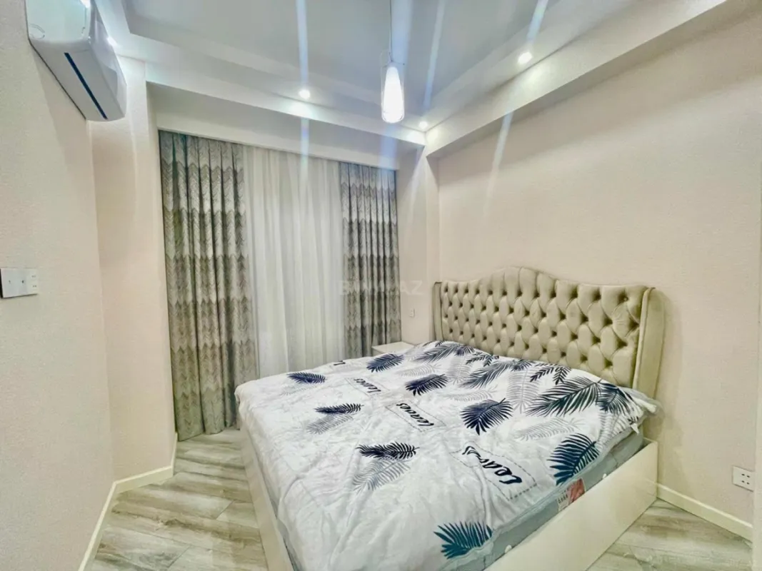 Kirayə verilir 2 otaqlı mənzil 65 m²