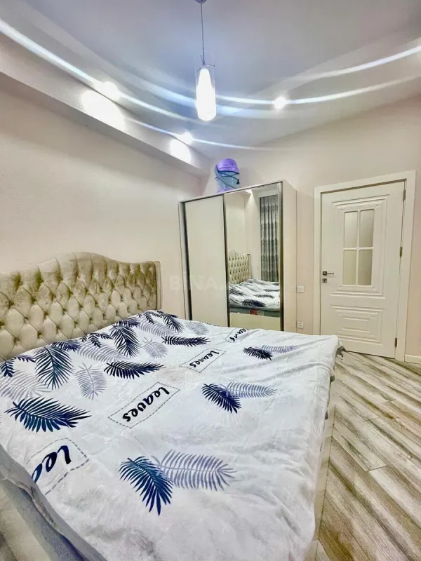 Kirayə verilir 2 otaqlı mənzil 65 m²