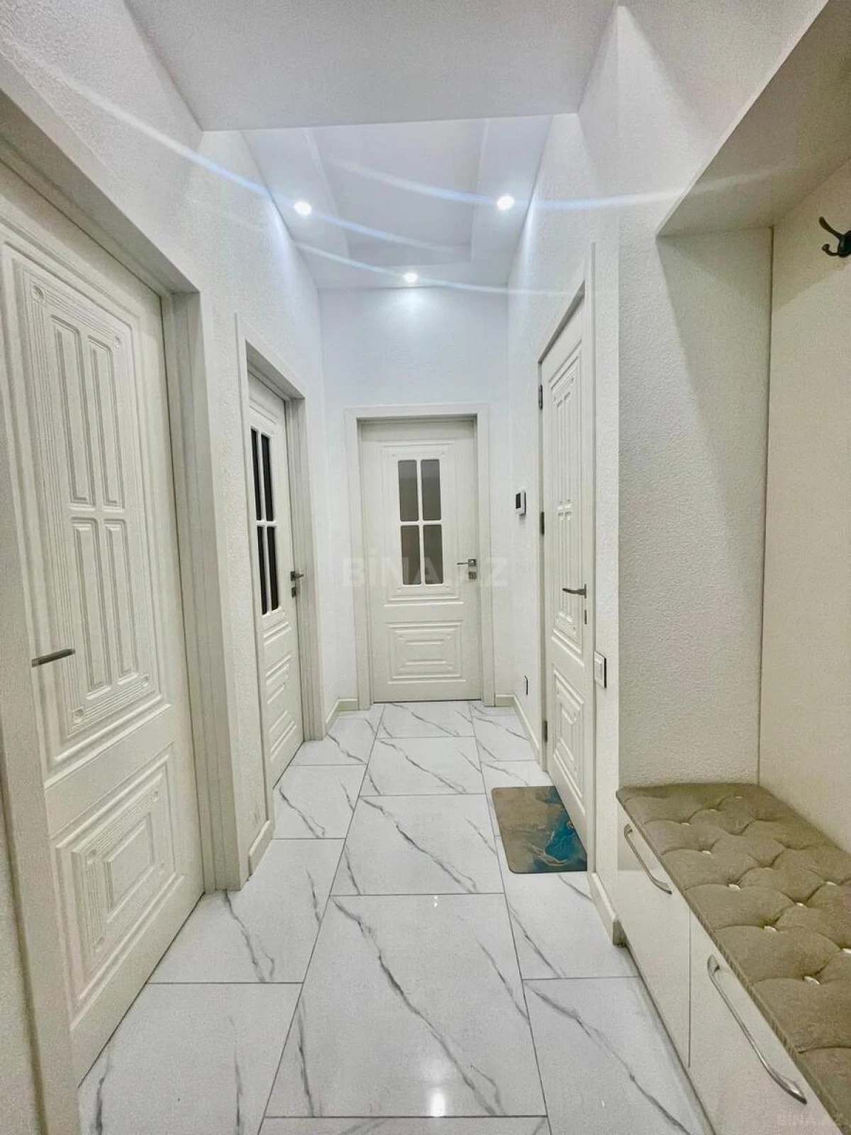 Kirayə verilir 2 otaqlı mənzil 65 m²
