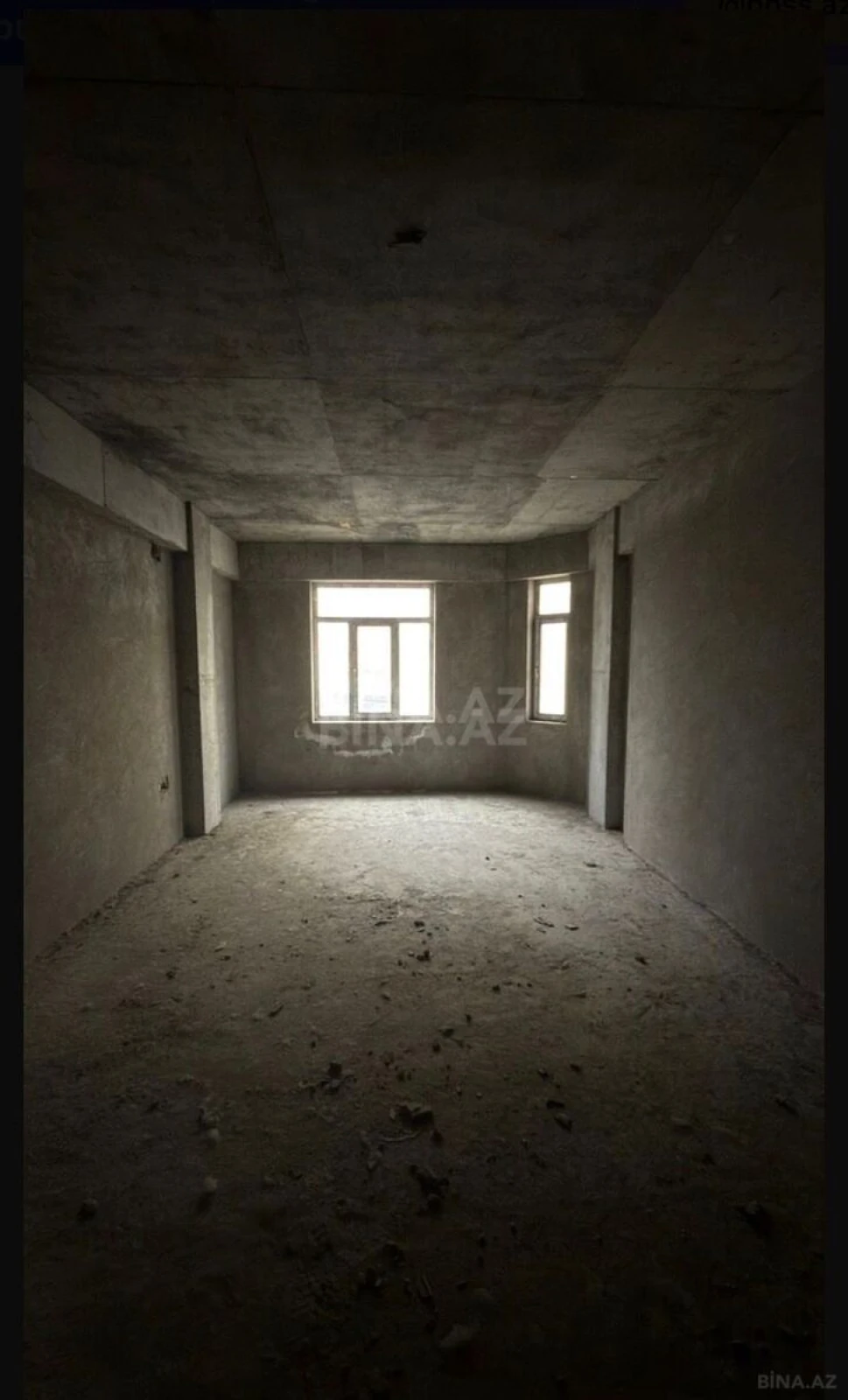 Satılır 5 otaqlı mənzil 225 m²