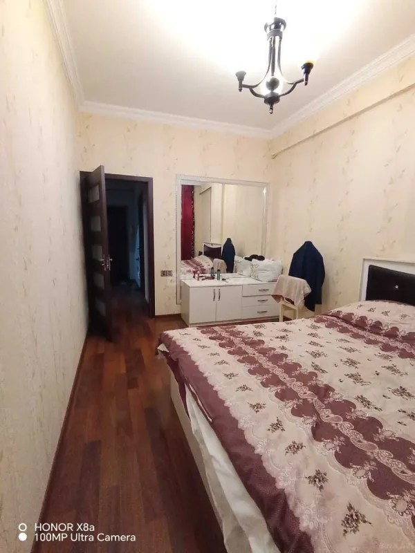 Satılır 2 otaqlı mənzil 57 m²