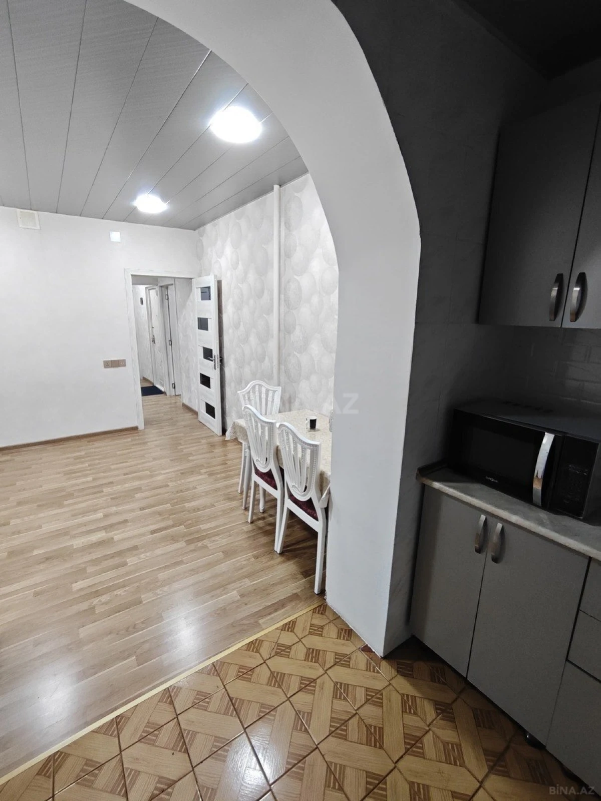 Satılır 2 otaqlı mənzil 60 m²