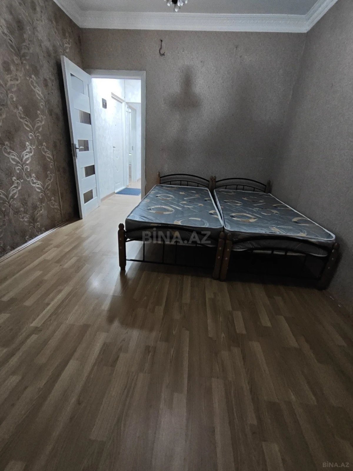 Satılır 2 otaqlı mənzil 60 m²