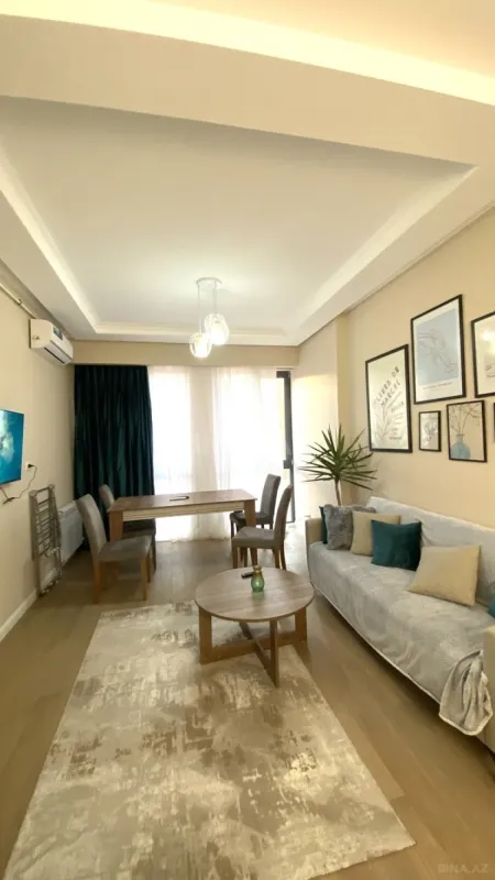 Kirayə verilir 2 otaqlı mənzil 60 m²