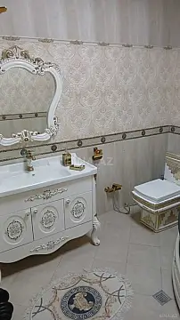 Satılır 7 otaqlı həyət evi 220 m²