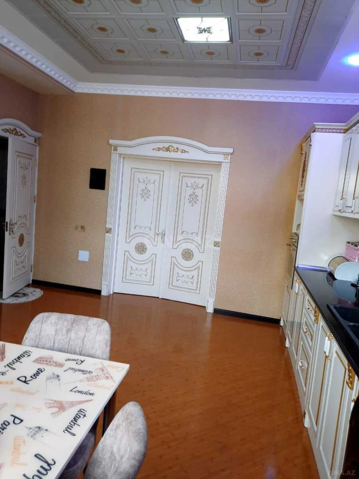 Satılır 7 otaqlı həyət evi 220 m²