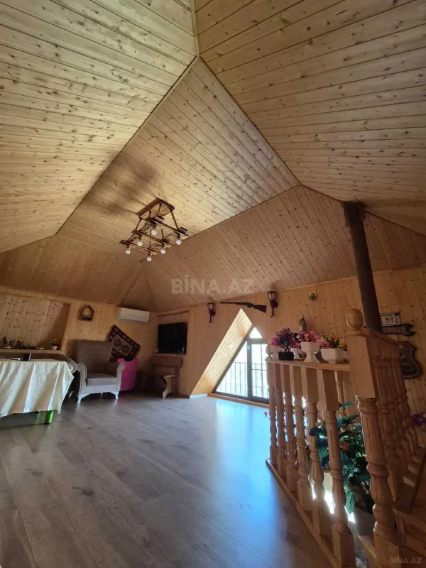 Satılır 7 otaqlı həyət evi 220 m²