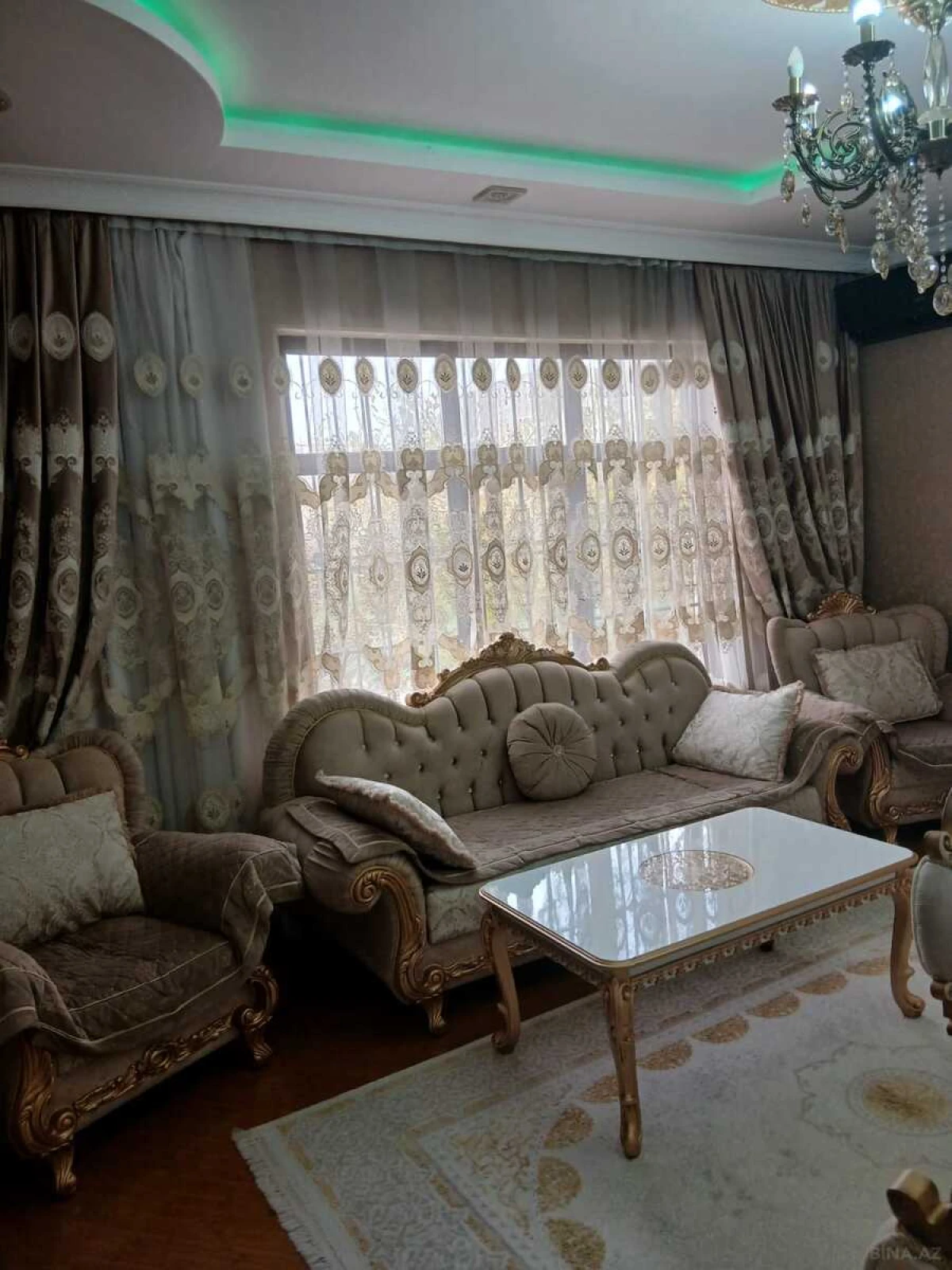 Satılır 7 otaqlı həyət evi 220 m²
