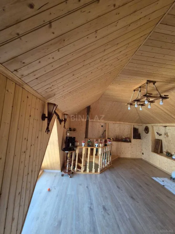 Satılır 7 otaqlı həyət evi 220 m²