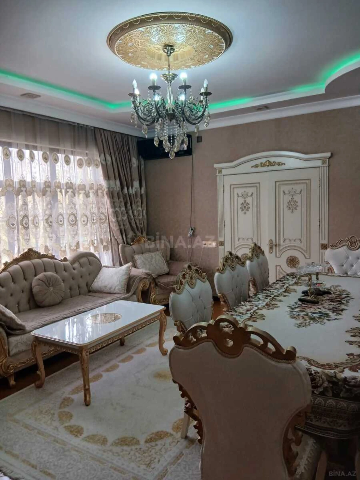 Satılır 7 otaqlı həyət evi 220 m²