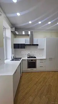 Kirayə verilir 3 otaqlı mənzil 130 m²