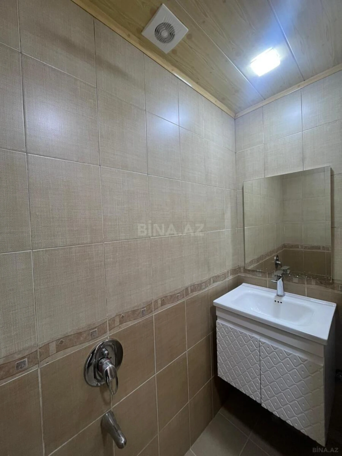 Satılır 3 otaqlı mənzil 70 m²
