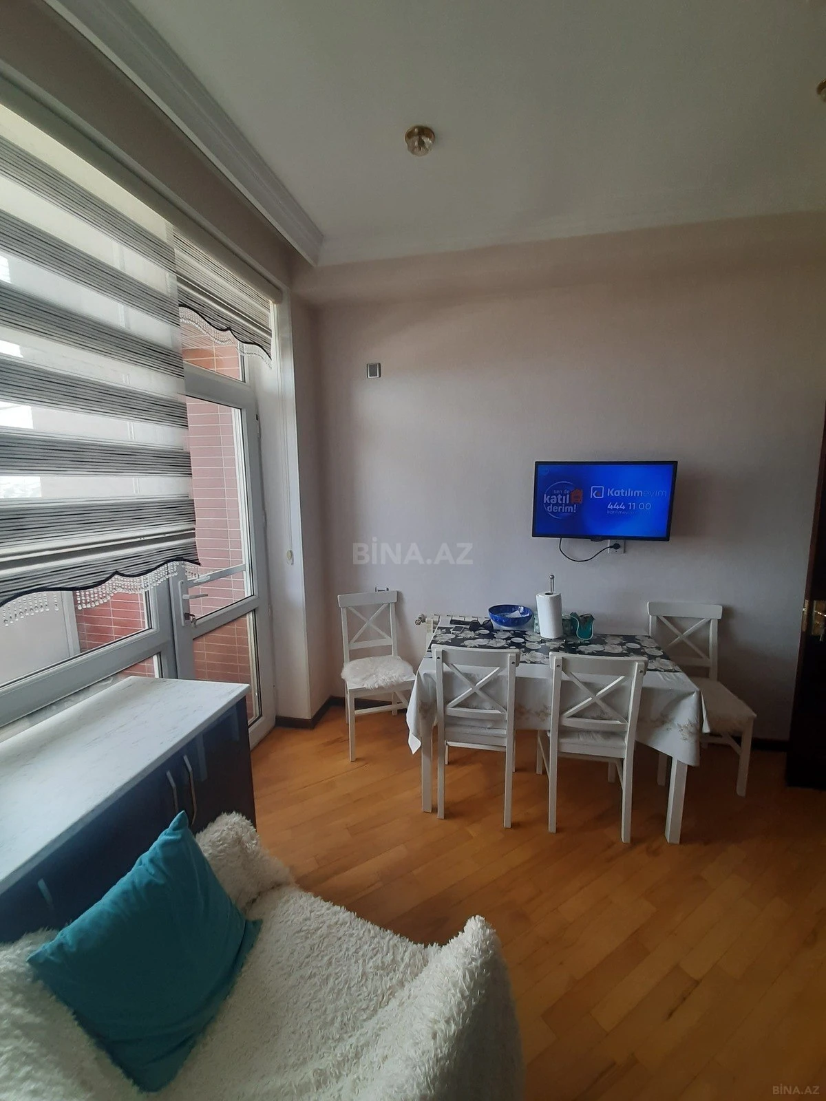 Satılır 2 otaqlı mənzil 81 m²