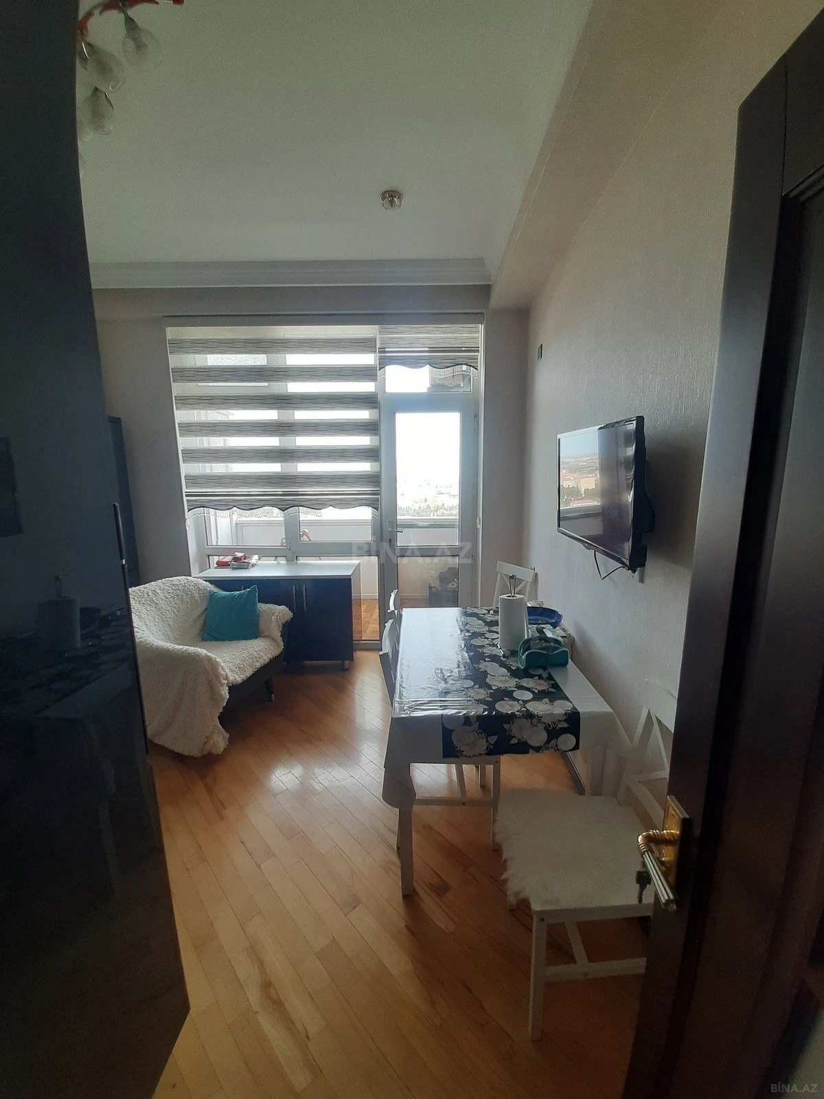 Satılır 2 otaqlı mənzil 81 m²