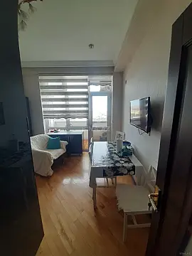 Satılır 2 otaqlı mənzil 81 m²