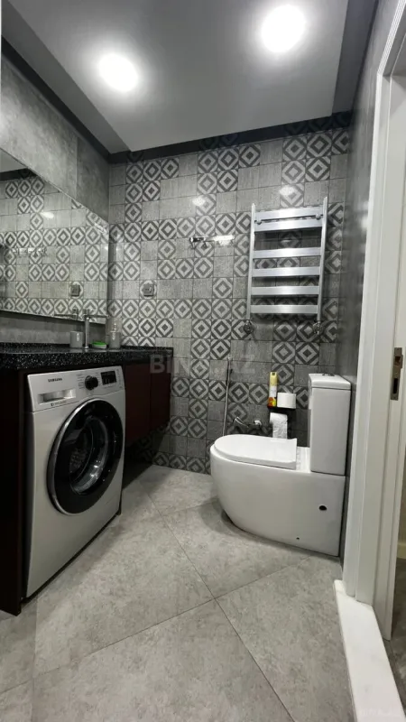 Kirayə verilir 3 otaqlı mənzil 114 m²