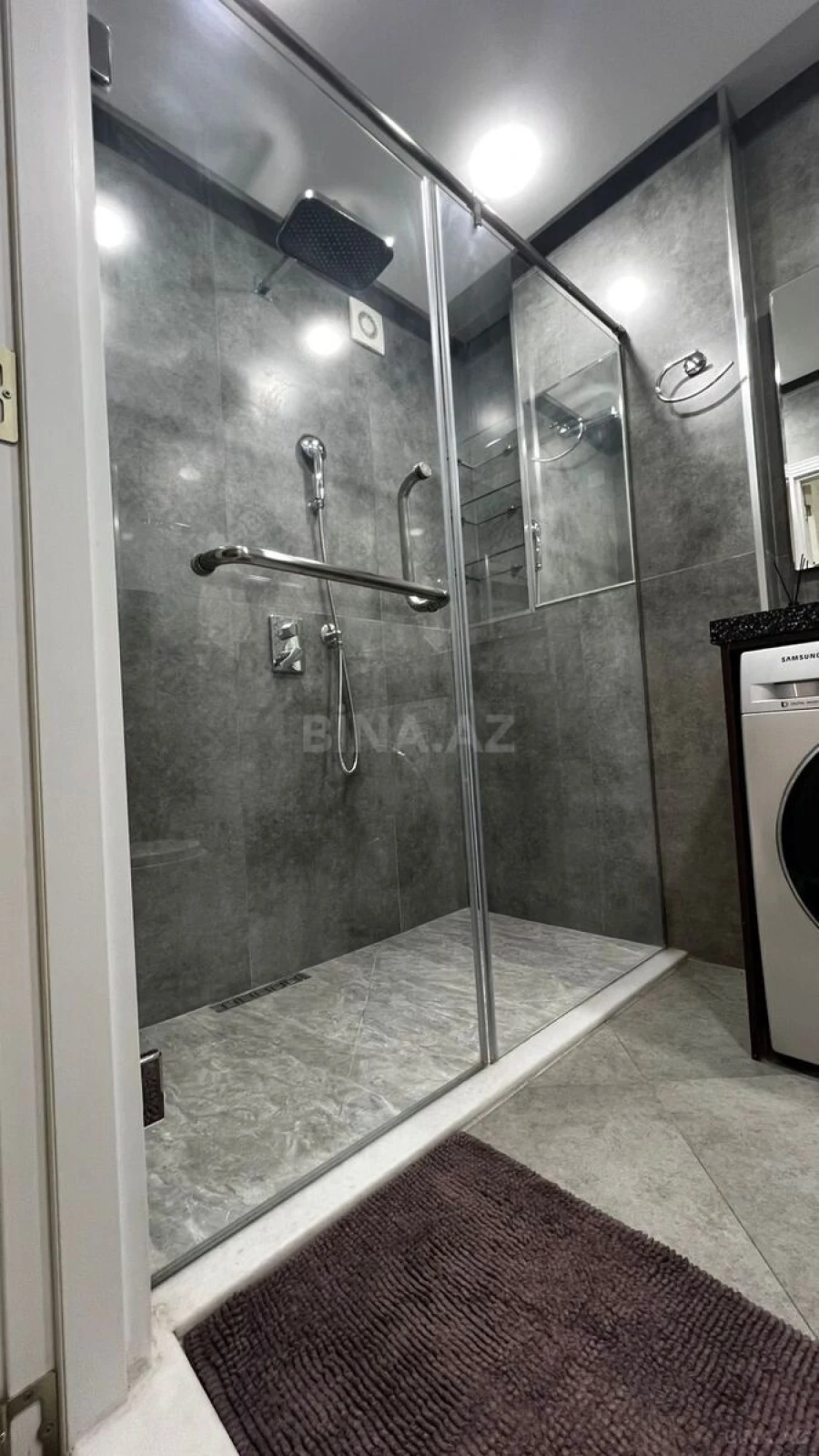 Kirayə verilir 3 otaqlı mənzil 114 m²