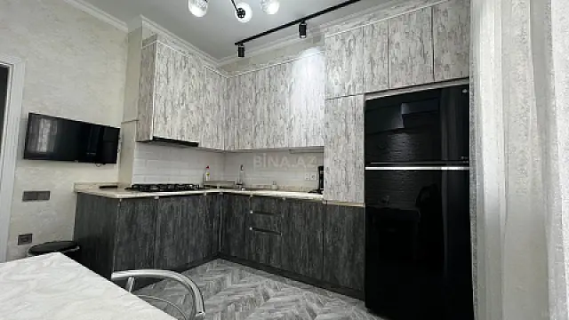 Kirayə verilir 3 otaqlı mənzil 114 m²