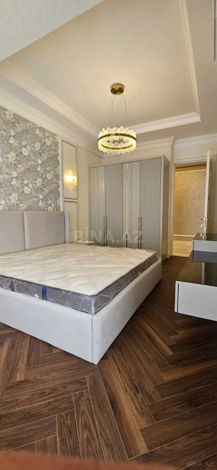 Kirayə verilir 3 otaqlı mənzil 110 m²