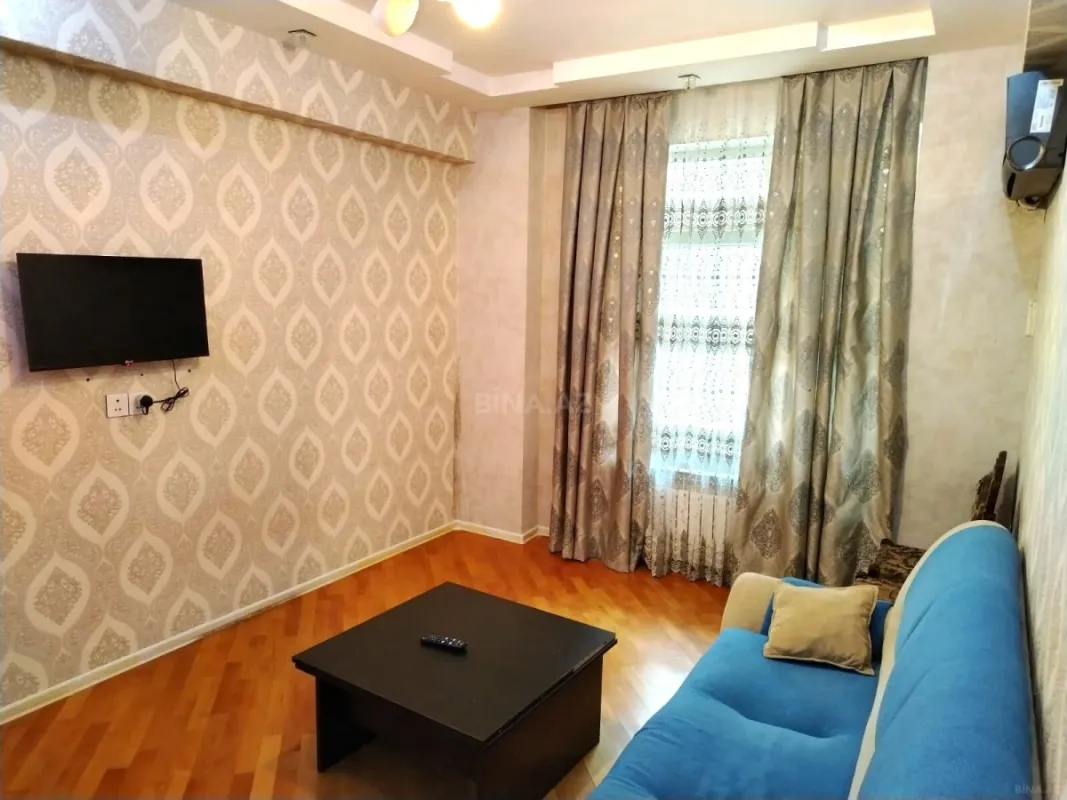 Kirayə verilir 2 otaqlı mənzil 65 m²