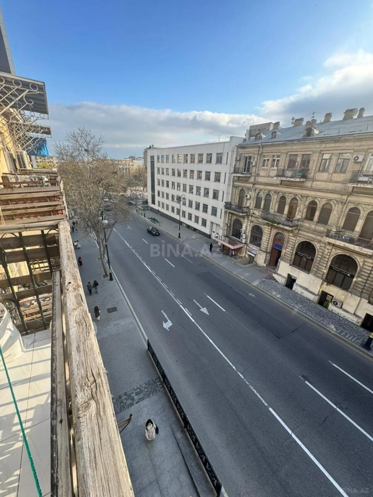 Satılır 2 otaqlı mənzil 61 m²