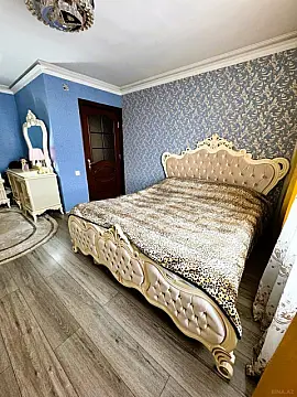 Satılır 2 otaqlı mənzil 61 m²