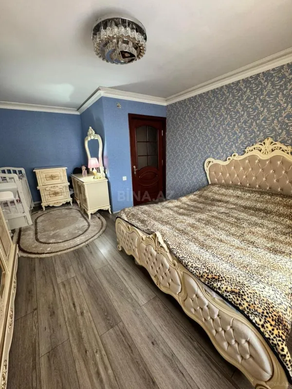 Satılır 2 otaqlı mənzil 61 m²