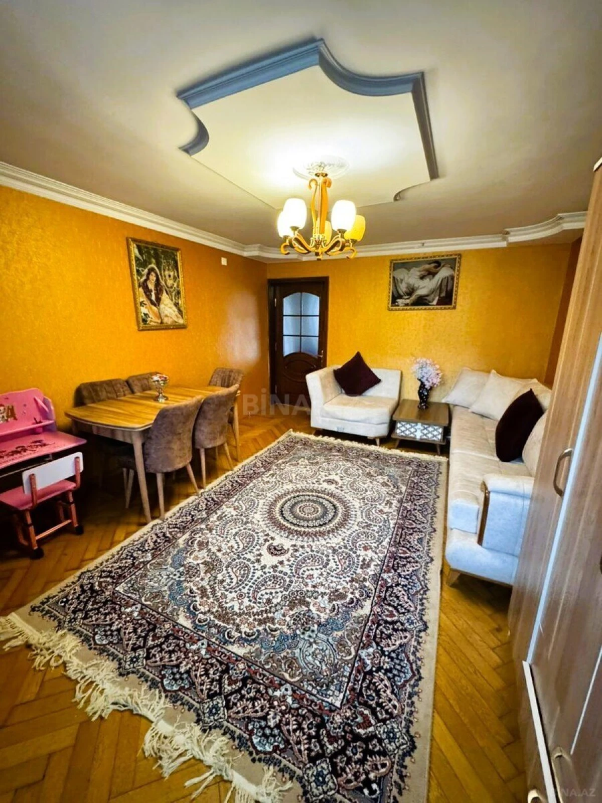 Satılır 2 otaqlı mənzil 61 m²