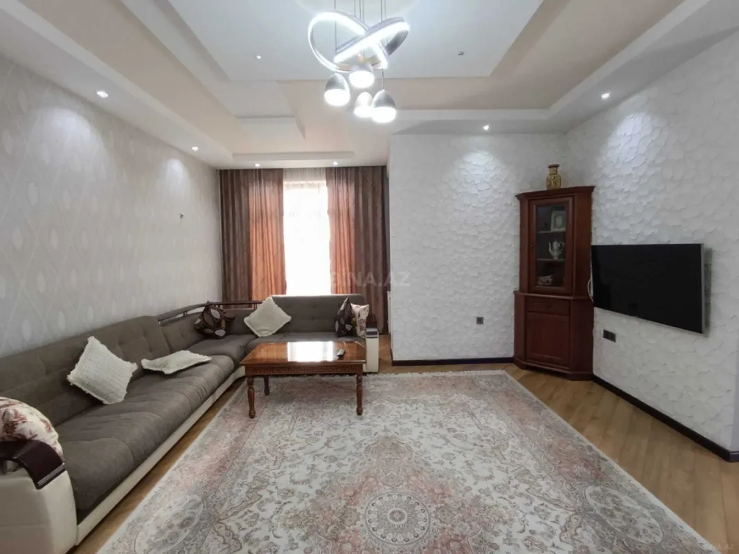 Satılır 4 otaqlı mənzil 150 m²