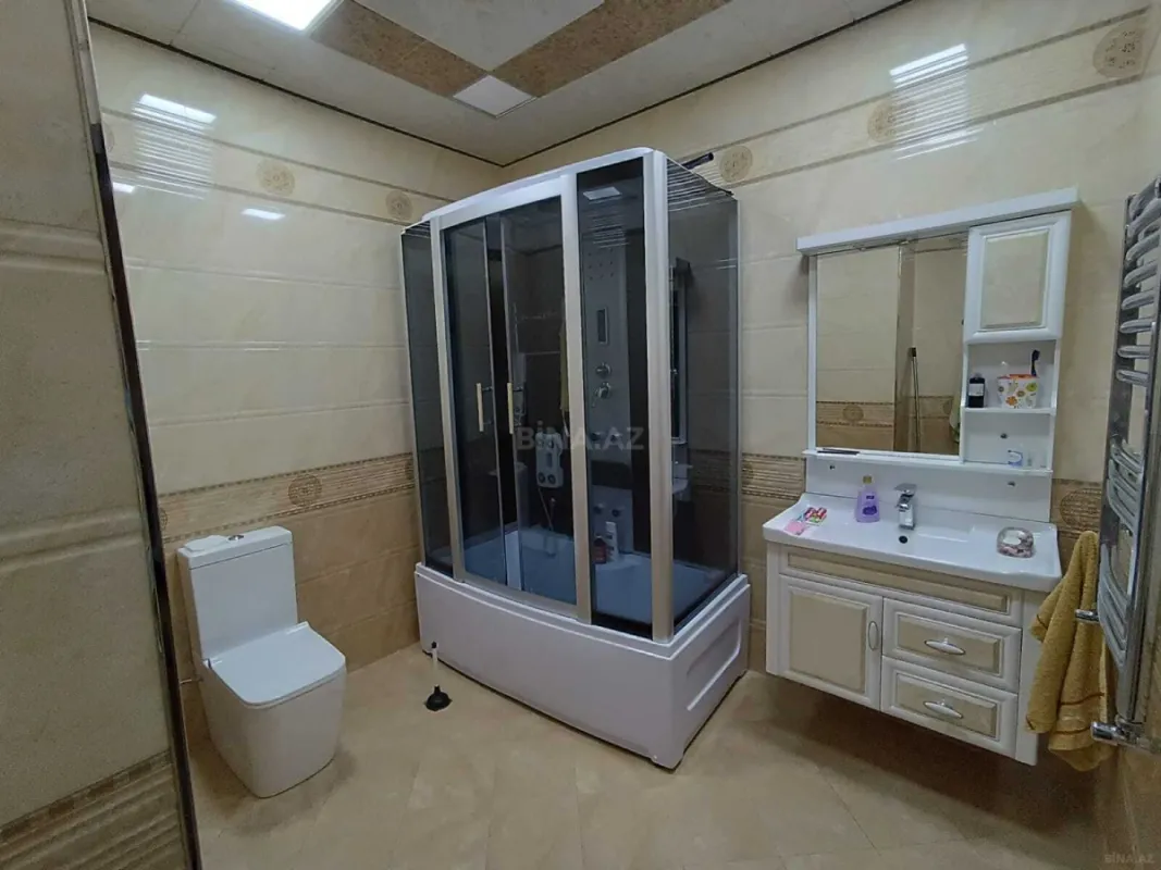 Satılır 4 otaqlı mənzil 150 m²
