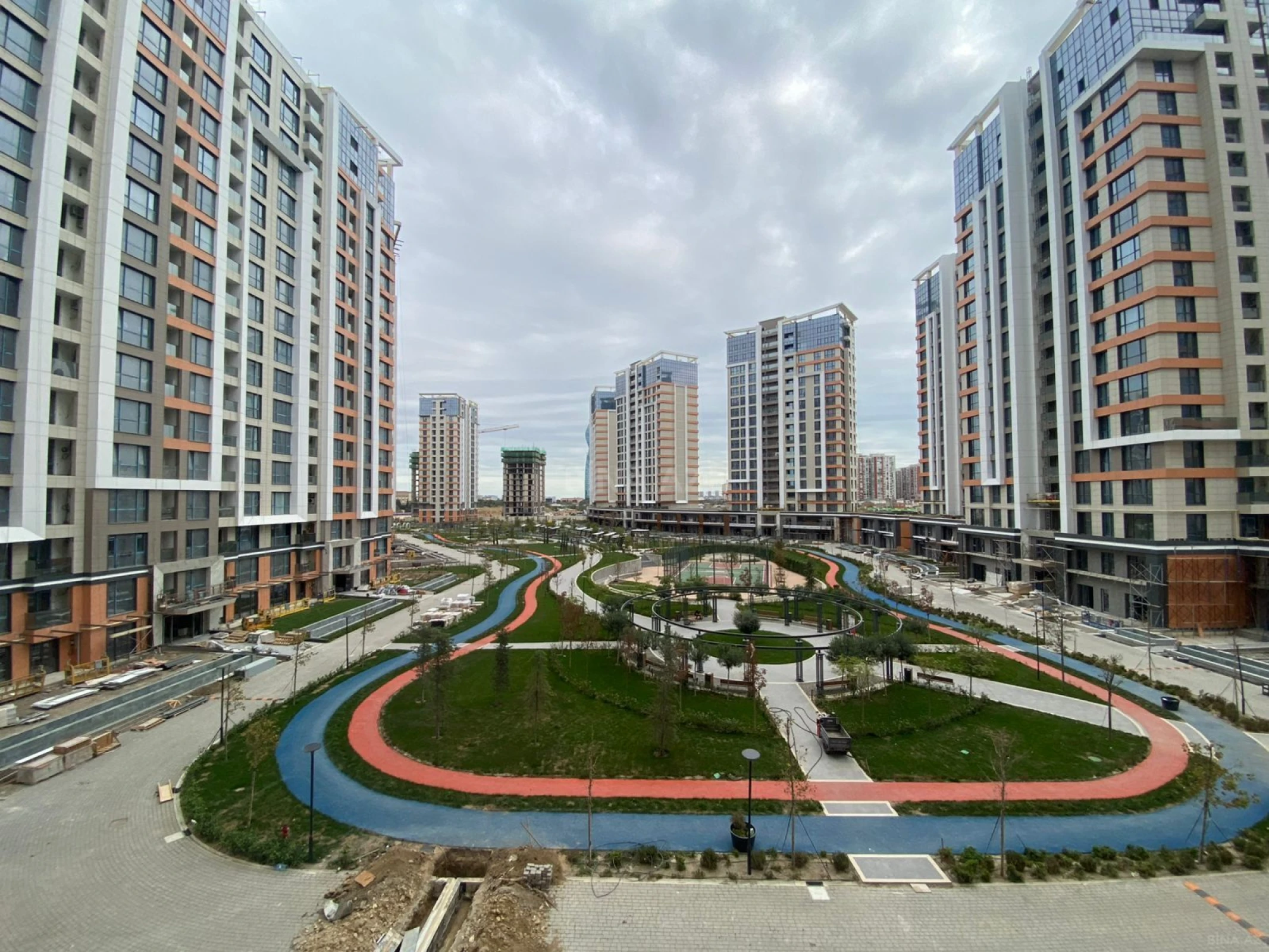 Satılır 3 otaqlı mənzil 86 m²