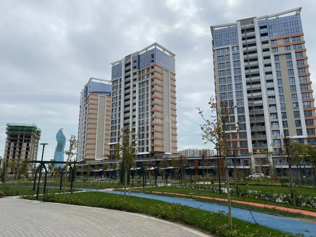 Satılır 3 otaqlı mənzil 86 m²