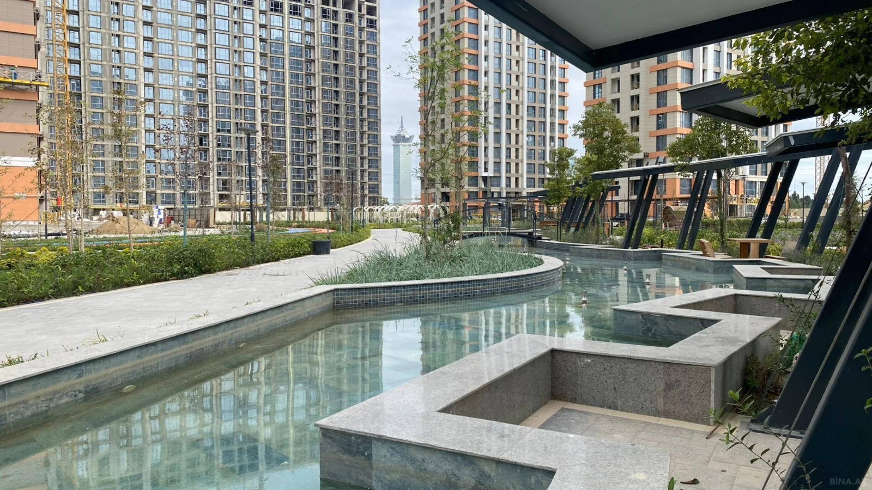 Satılır 3 otaqlı mənzil 86 m²