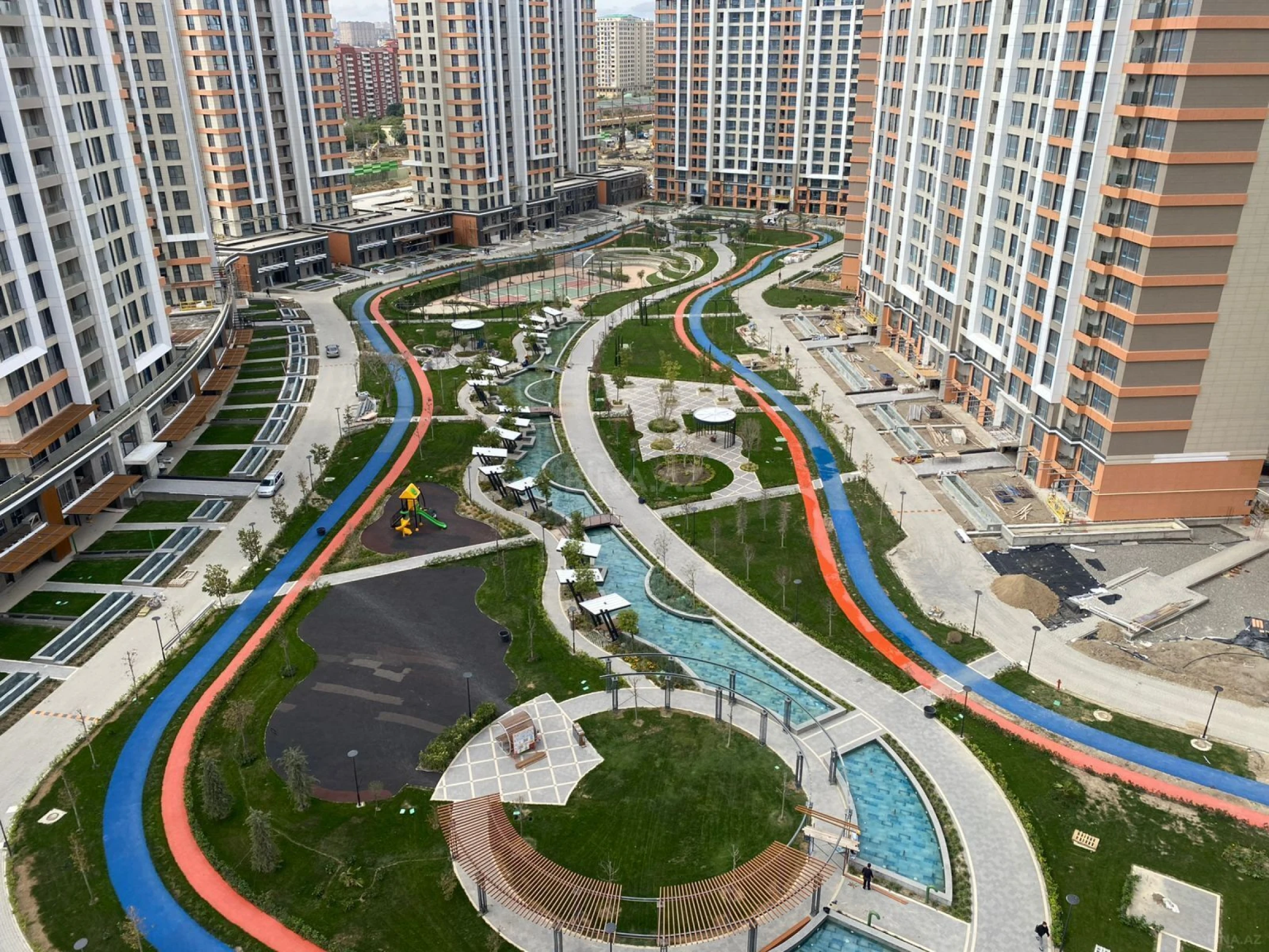 Satılır 3 otaqlı mənzil 86 m²