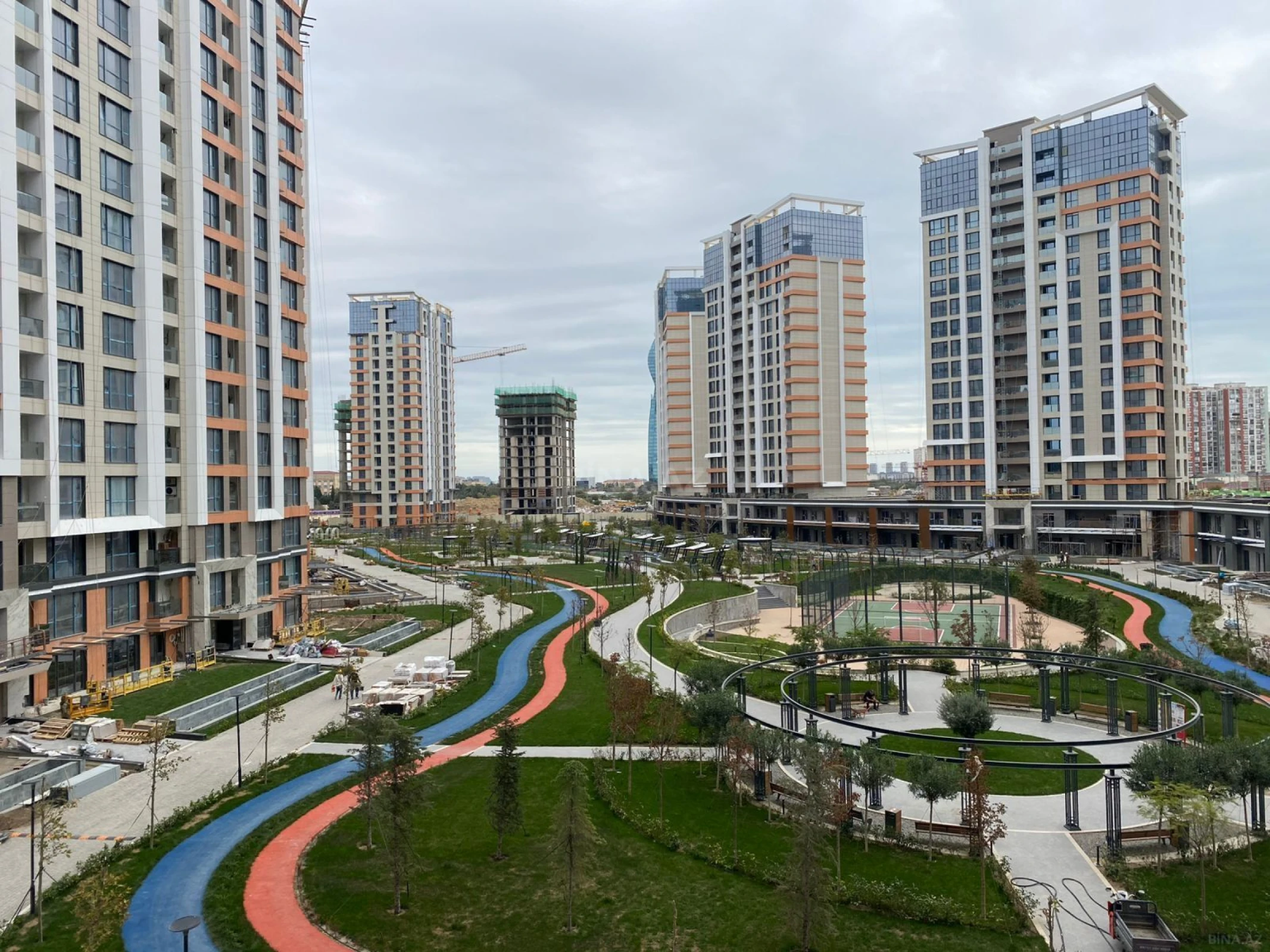 Satılır 3 otaqlı mənzil 86 m²