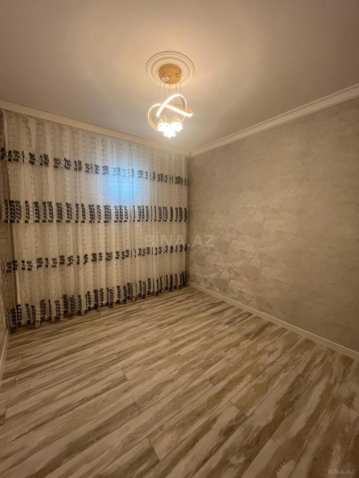 Satılır 3 otaqlı mənzil 65 m²