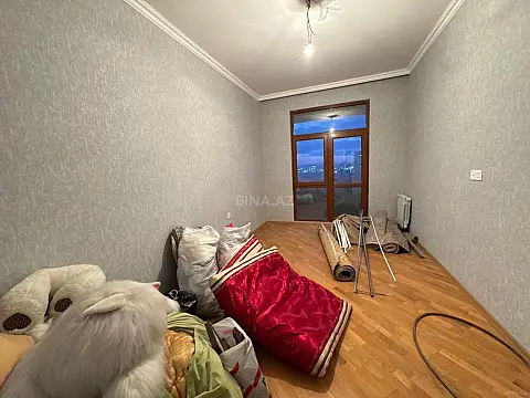 Satılır 3 otaqlı mənzil 115 m²