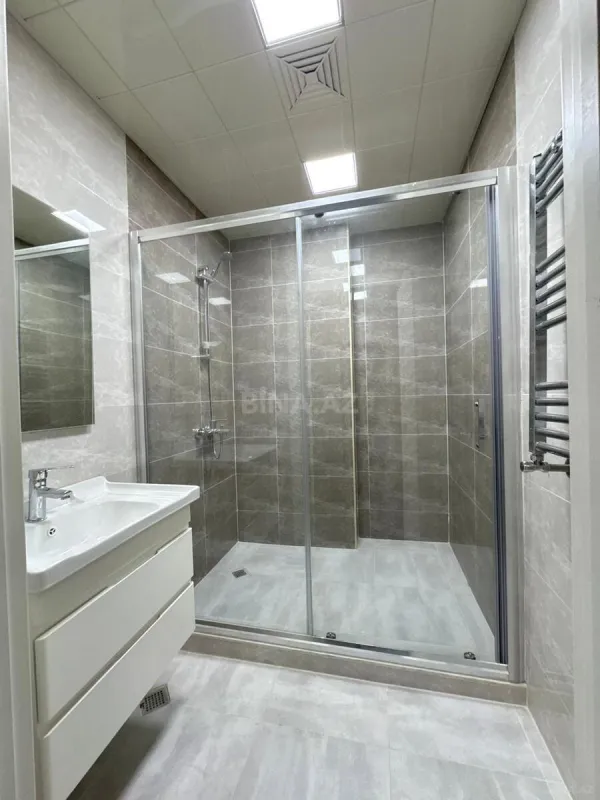 Satılır 3 otaqlı mənzil 115 m²