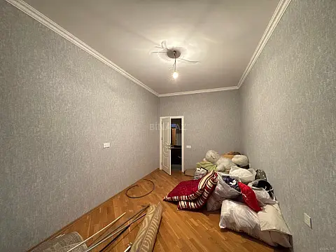 Satılır 3 otaqlı mənzil 115 m²