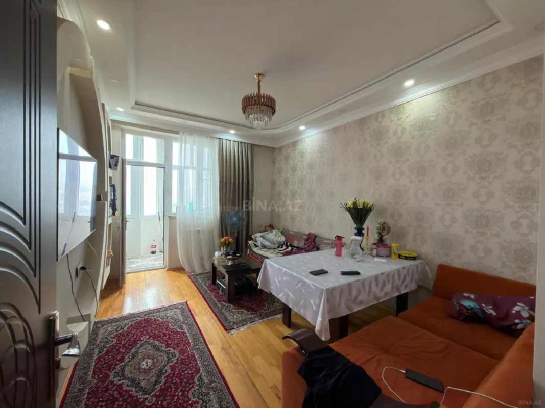 Satılır 2 otaqlı mənzil 52 m²