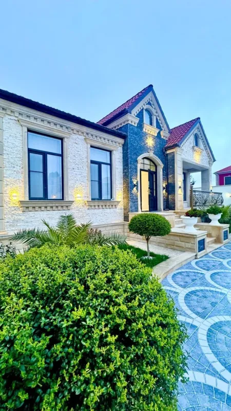 Satılır 5 otaqlı həyət evi 175 m²