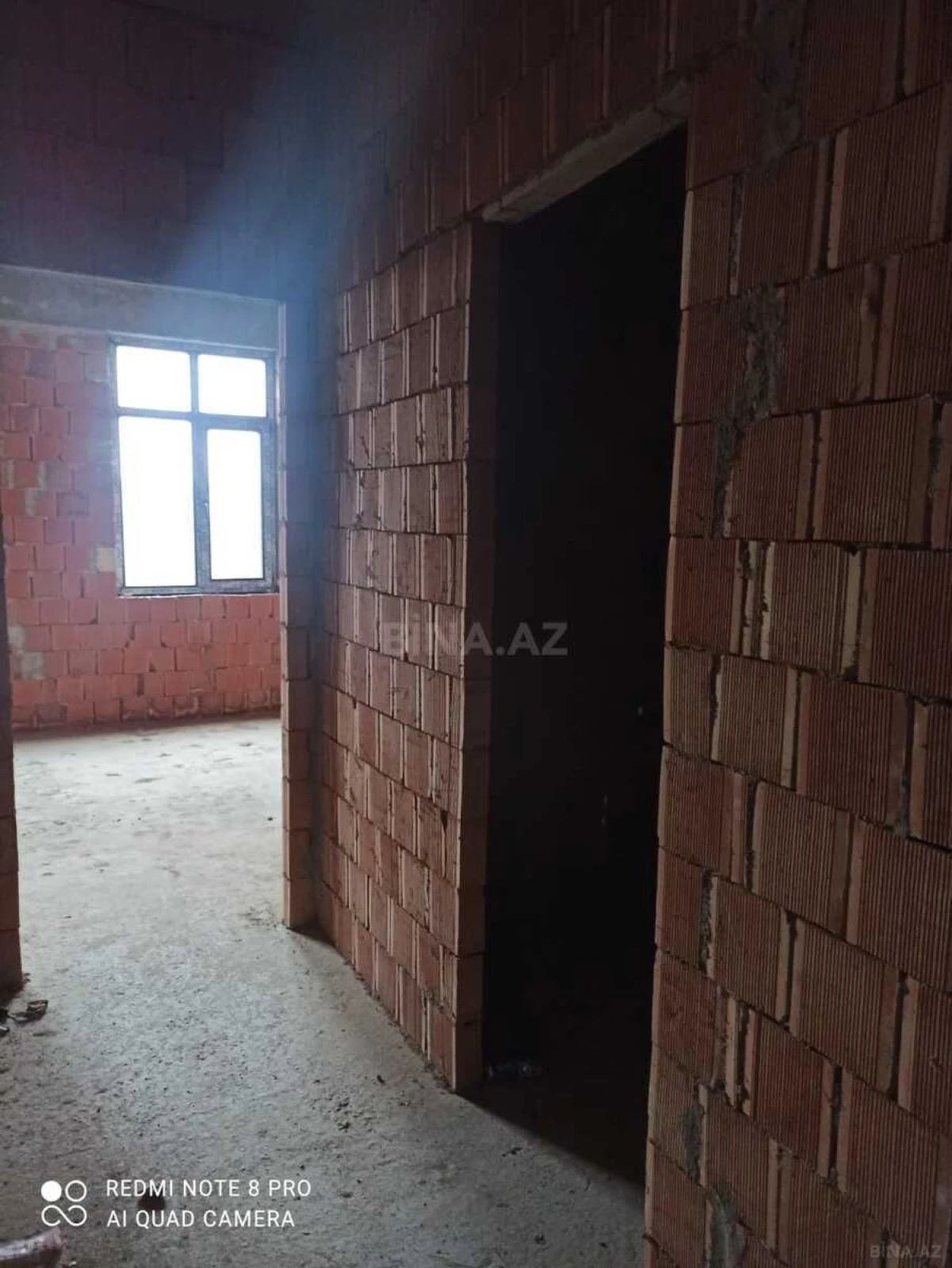 Satılır 3 otaqlı mənzil 146 m²