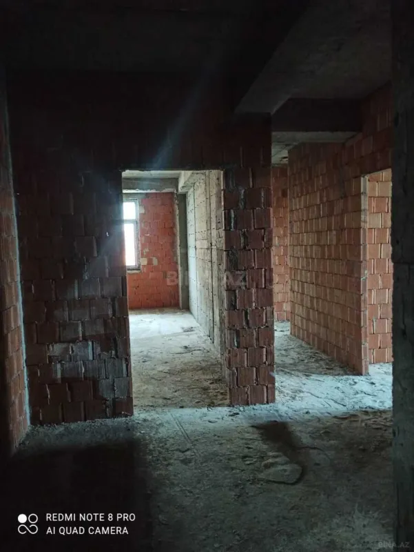 Satılır 3 otaqlı mənzil 146 m²