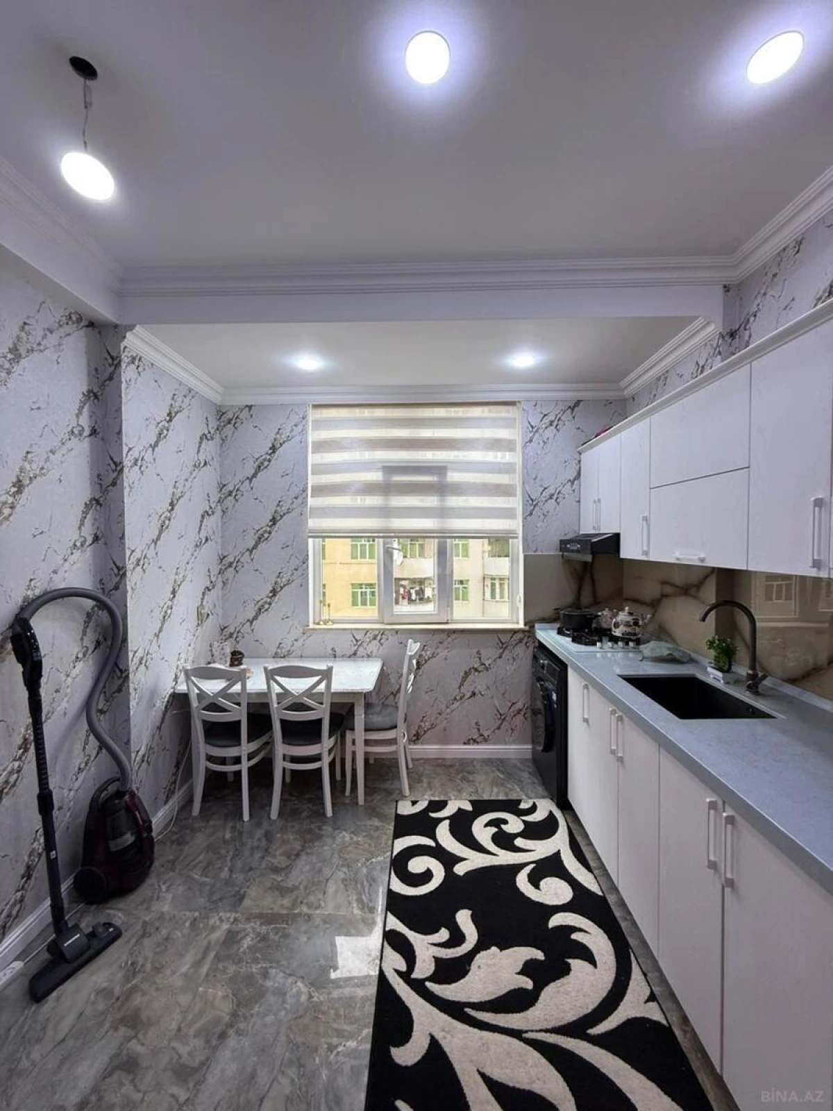 Satılır 2 otaqlı mənzil 65 m²