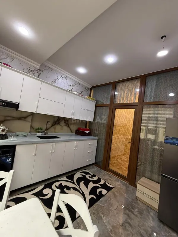 Satılır 2 otaqlı mənzil 65 m²