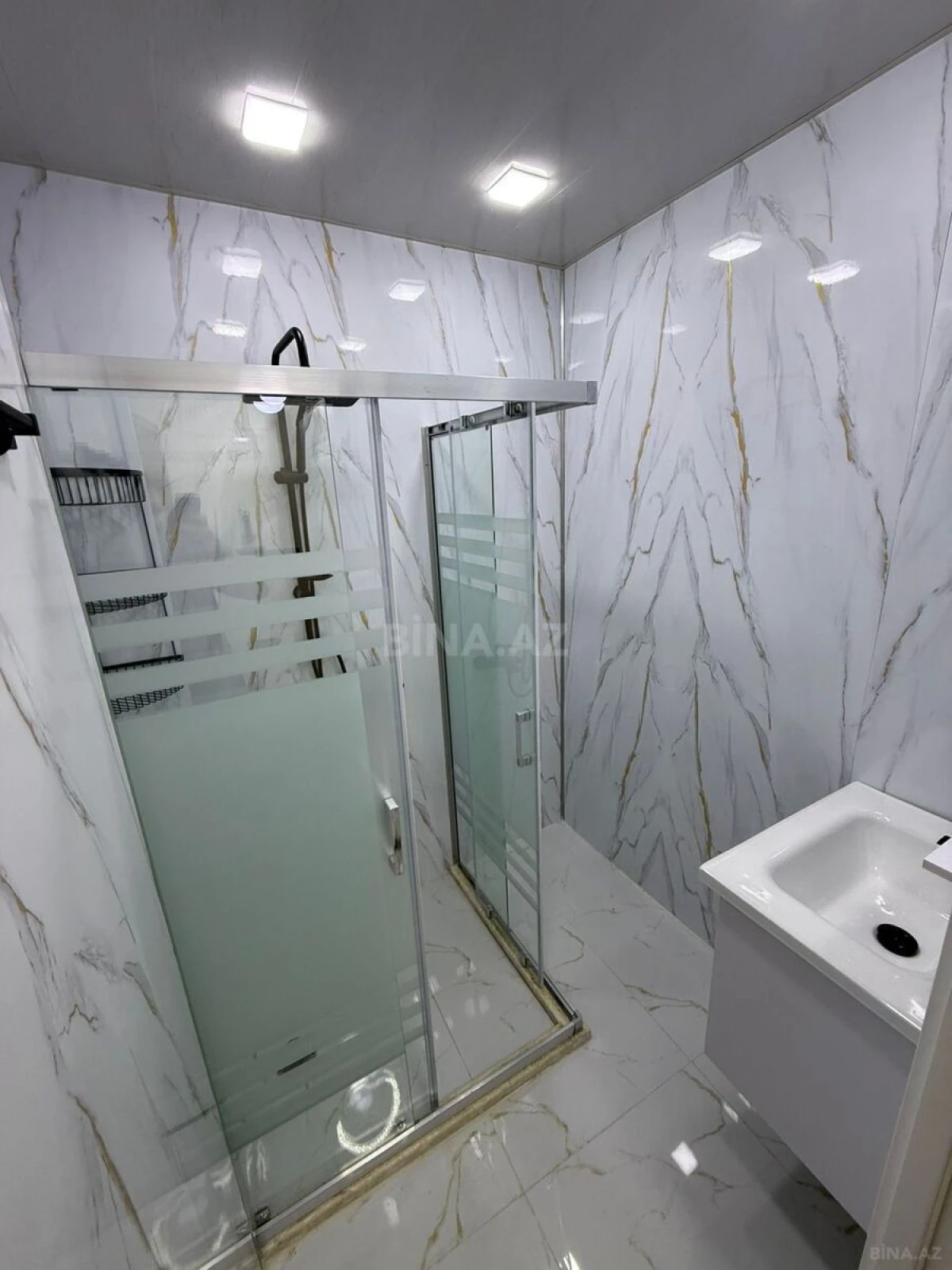Satılır 3 otaqlı mənzil 65 m²