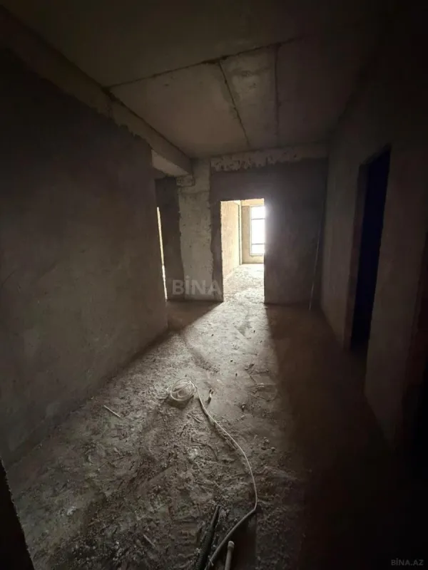 Satılır 1 otaqlı mənzil 84.6 m²