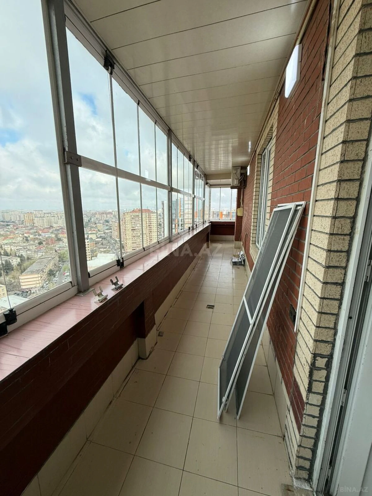 Satılır 3 otaqlı mənzil 90 m²