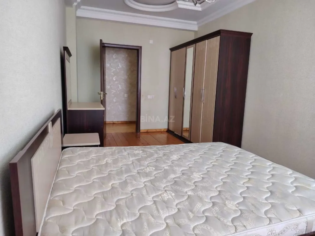 Kirayə verilir 3 otaqlı mənzil 128 m²
